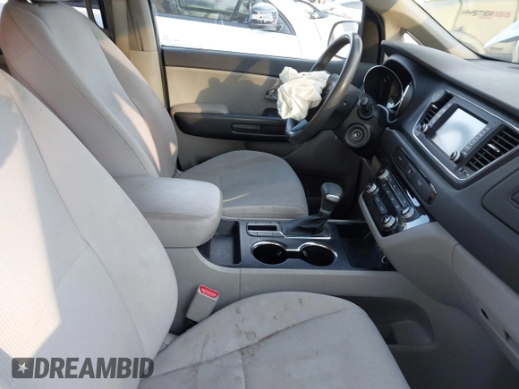 2020 Kia Sedona EX with VIN KNDMB5C18L6654713, listed as a IAAI auction lot 41342893 with 108,437 mi miles. Bid and sale history available at carsss.com. Image 5.
