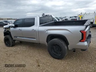 2024 Toyota Tundra Platinum Hybrid z VIN 5TFNC5EC1RX004561, wystawiony jako Copart lot #51779355 z przebiegiem 11 255 mil mil oraz Szkoda całkowita • Salvage title. Historia ofert i sprzedaży dostępna na DreamBid. Obrazek 2.