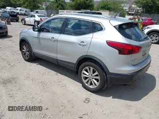 2017 Nissan Rogue SL with VIN JN1BJ1CR4HW119221, listed as a IAAI auction lot 42225236 with 172,171 mi miles and . Bid and sale history available at DreamBid. Image 3.