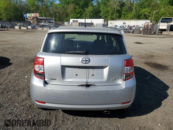 2008 Scion xD z VIN JTKKU10408J025968, wystawiony jako Copart lot #54627355 z przebiegiem 144 133 mil mil oraz Szkoda całkowita • Salvage title. Historia ofert i sprzedaży dostępna na DreamBid. Obrazek 6.