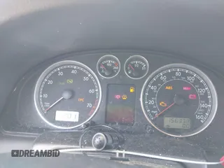 2003 Volkswagen Passat GLX z VIN WVWYH63B43E326130, wystawiony jako IAAI lot #42380050 z przebiegiem 156 338 mil mil oraz . Historia ofert i sprzedaży dostępna na DreamBid. Obrazek 7.