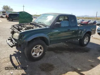 2002 Toyota Tacoma with VIN 5TEWN72N72Z035134, listed as a Copart auction lot 61025355 with 304,107 mi miles and Salvage title. Bid and sale history available at DreamBid. Image 1.