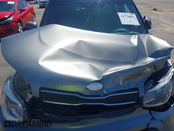 2019 Kia Soul with VIN KNDJN2A20K7694992, listed as a IAAI auction lot 41770801 with 82,546 mi miles. Bid and sale history available at carsss.com. Image 10.