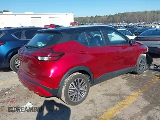 2021 Nissan Kicks SV with VIN 3N1CP5CV5ML487768, listed as a IAAI auction lot 41797568 with 40,182 mi miles. Bid and sale history available at carsss.com. Image 4.
