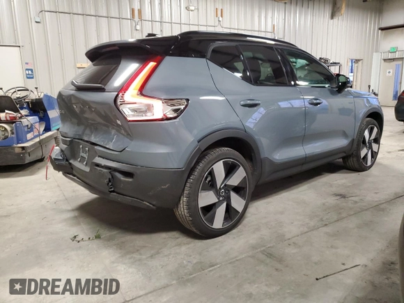 2023 Volvo XC40 Ultimate z VIN YV4ED3UMXP2077012, wystawiony jako Copart lot #41918315 z przebiegiem 20 117 mil mil oraz Szkoda całkowita • Salvage title. Historia ofert i sprzedaży dostępna na DreamBid. Obrazek 3.