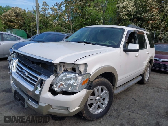 2010 Ford Explorer Eddie Bauer z VIN 1FMEU7EE1AUA40939, wystawiony jako IAAI lot #42009339 z przebiegiem 216 731 mil mil oraz . Historia ofert i sprzedaży dostępna na DreamBid. Obrazek 2.