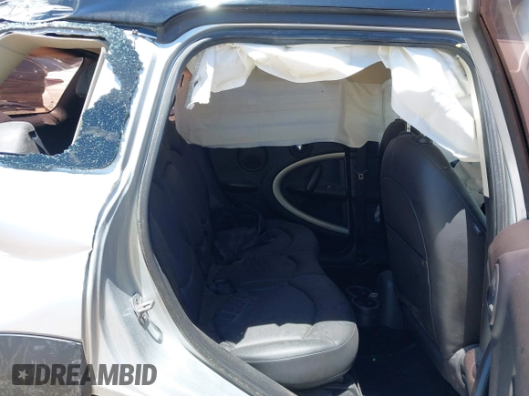 2014 MINI Countryman with VIN WMWZB3C53EWR40742, listed as a IAAI auction lot 42384059 with Not provided miles and . Bid and sale history available at DreamBid. Image 8.