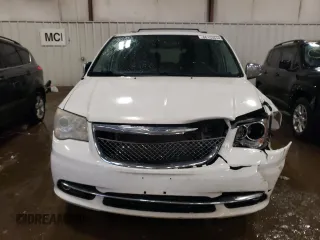 2016 Chrysler Town & Country Limited Platinum with VIN 2C4RC1GG8GR158402, listed as a Copart auction lot 86153634 with 133,730 mi miles and Clean Title. Bid and sale history available at carsss.com. Image 5.