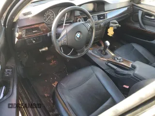 2011 BMW 3 Series 328i xDrive z VIN WBAPK5G5XBNN26498, wystawiony jako Copart lot #46902015 z przebiegiem Nie podano mil oraz Tytuł czysty. Historia ofert i sprzedaży dostępna na DreamBid. Obrazek 8.