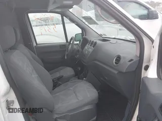 2010 Ford Transit Connect XL z VIN NM0LS7AN9AT025373, wystawiony jako IAAI lot #41545379 z przebiegiem 19 479 mil mil oraz . Historia ofert i sprzedaży dostępna na DreamBid. Obrazek 5.
