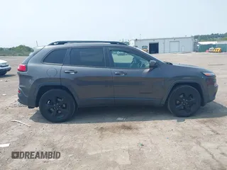 2016 Jeep Cherokee Latitude with VIN 1C4PJMCBXGW122274, listed as a IAAI auction lot 42407175 with 152,229 mi miles and . Bid and sale history available at DreamBid. Image 13.