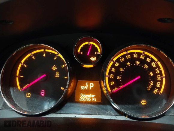 2009 Saturn VUE XE z VIN 3GSCL33P39S548597, wystawiony jako IAAI lot #42208551 z przebiegiem 250 705 mil mil oraz . Historia ofert i sprzedaży dostępna na DreamBid. Obrazek 7.
