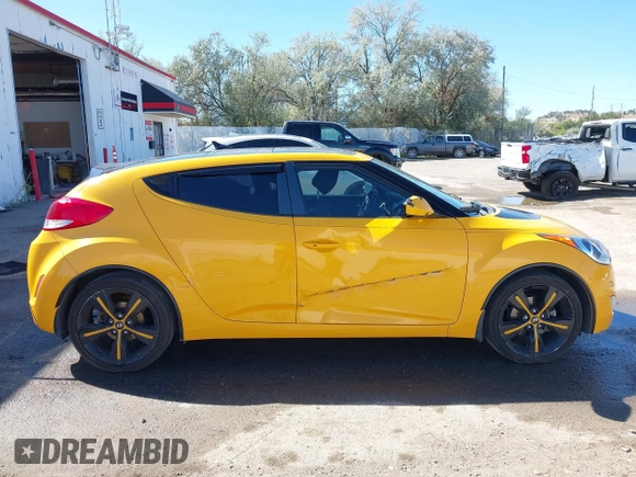 2013 Hyundai Veloster w/Gray Int with VIN KMHTC6AD8DU093272, listed as a IAAI auction lot 40407768 with 91,038 mi miles and . Bid and sale history available at DreamBid. Image 13.
