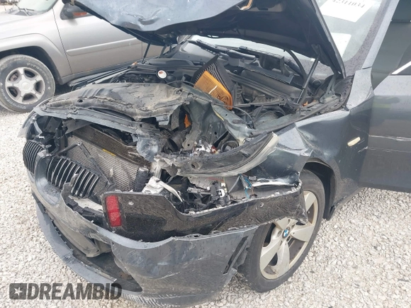 2008 BMW 5 Series 528xi with VIN WBANV13528CZ56480, listed as a IAAI auction lot 42311034 with 302,875 mi miles and . Bid and sale history available at DreamBid. Image 6.