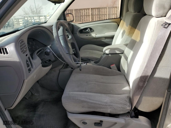2005 Chevrolet TrailBlazer LS with VIN 1GNDS13S752211133, listed as a Copart auction lot 47435955 with 190,091 mi miles and Salvage Title. Bid and sale history available at carsss.com. Image 7.