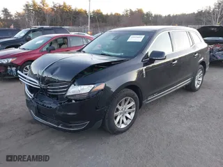 2018 Lincoln MKT with VIN 2LMHJ5NK9JBL00420, listed as a IAAI auction lot 41024664 with 342,921 mi miles. Bid and sale history available at carsss.com. Image 17.