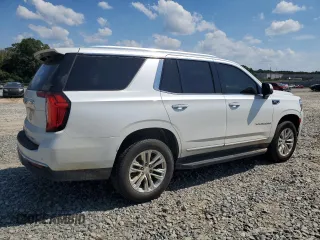 2021 GMC Yukon SLT with VIN 1GKS1BKD6MR429330, listed as a Copart auction lot 72923274 with 67,961 mi miles and Salvage Title. Bid and sale history available at carsss.com. Image 3.