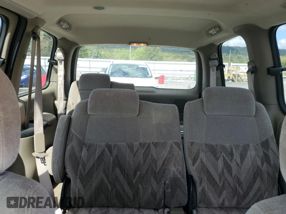 1998 Chevrolet Venture z VIN 1GNDU06E8WD302704, wystawiony jako Copart lot #73706684 z przebiegiem 180 207 mil mil oraz Czysty tytuł • Clean title. Historia ofert i sprzedaży dostępna na DreamBid. Obrazek 10.