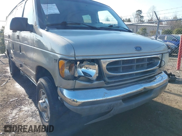 2001 Ford Econoline Passenger XL with VIN 1FBSS31LX1HA40140, listed as a IAAI auction lot 41757059 with 406,140 mi miles and . Bid and sale history available at DreamBid. Image 6.