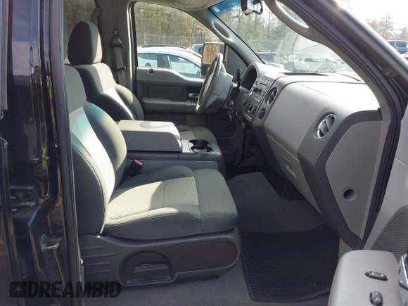 2008 Ford F-150 XLT with VIN 1FTPW14558FA46537, listed as a IAAI auction lot 41878382 with 175,577 mi miles. Bid and sale history available at carsss.com. Image 5.