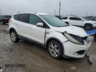 2015 Ford Escape Titanium with VIN 1FMCU0J94FUB45974, listed as a Copart auction lot 46824245 with 0 mi miles and Non Repairable. Bid and sale history available at carsss.com. Image 4.