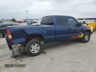 2001 Chevrolet Silverado 1500 LS with VIN 2GCEC19V711267658, listed as a Copart auction lot 51426625 with 252,839 mi miles and Salvage Title. Bid and sale history available at DreamBid. Image 3.