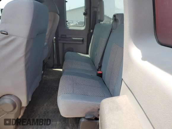 2015 Ford F-250 XLT with VIN 1FT7X2A6XFEB86490, listed as a Copart auction lot 59907905 with 353,692 mi miles and Salvage title. Bid and sale history available at DreamBid. Image 10.