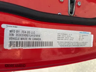 2020 Dodge Charger SXT z VIN 2C3CDXBG1LH121810, wystawiony jako Copart lot #62026425 z przebiegiem 66 439 mil mil oraz Czysty tytuł • Clean title. Historia ofert i sprzedaży dostępna na DreamBid. Obrazek 10.