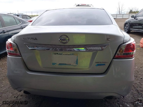 2014 Nissan Altima 2.5 S with VIN 1N4AL3AP5EN371566, listed as a IAAI auction lot 41888995 with 87,472 mi miles. Bid and sale history available at carsss.com. Image 17.