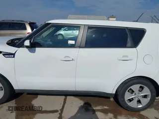 2015 Kia Soul with VIN KNDJN2A20F7134864, listed as a IAAI auction lot 41568503 with 89,627 mi miles and . Bid and sale history available at DreamBid. Image 15.