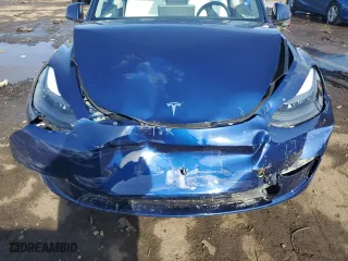 2024 Tesla Model Y Long Range with VIN 7SAYGDEE9RA235473, listed as a Copart auction lot 47275725 with 3,195 mi miles and Salvage Title. Bid and sale history available at carsss.com. Image 11.