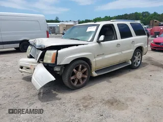 2003 Cadillac Escalade с VIN 1GYEC63T83R134948, выставлен на аукционе IAAI как лот 42321391 с пробегом 289 207 миль миль и . История ставок и продаж доступна на DreamBid. Изображение 17.