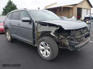 2018 Volkswagen Atlas 3.6L V6 SEL with VIN 1V2MR2CA1JC556260, listed as a IAAI auction lot 41347245 with 98,000 mi miles. Bid and sale history available at carsss.com. Image 1.