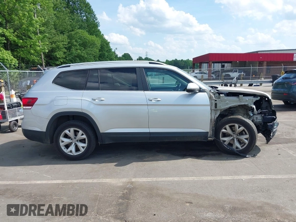 2018 Volkswagen Atlas SE with VIN 1V2CR2CA9JC535166, listed as a IAAI auction lot 42179451 with 146,625 mi miles and . Bid and sale history available at DreamBid. Image 14.