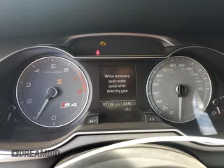 2013 Audi S4 Premium Plus z VIN WAUBGAFL1DA205190, wystawiony jako Copart lot #58205265 z przebiegiem 127 714 mil mil oraz Tytuł czysty. Historia ofert i sprzedaży dostępna na DreamBid. Obrazek 9.
