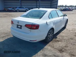 2017 Volkswagen Jetta SE with VIN 3VWDB7AJ7HM210497, listed as a IAAI auction lot 38571376 with 160,008 mi miles and . Bid and sale history available at DreamBid. Image 4.