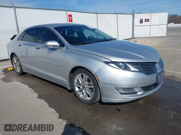 2014 Lincoln MKZ with VIN 3LN6L2G99ER832666, listed as a IAAI auction lot 41732639 with 168,962 mi miles. Bid and sale history available at carsss.com. Image 1.