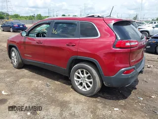 2017 Jeep Cherokee Latitude z VIN 1C4PJMCS0HW563302, wystawiony jako IAAI lot #42440735 z przebiegiem 63 889 mil mil oraz . Historia ofert i sprzedaży dostępna na DreamBid. Obrazek 3.