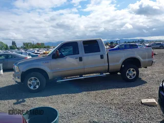 2007 Ford F-250 XL z VIN 1FTSW21P37EA76534, wystawiony jako IAAI lot #42076778 z przebiegiem Nie podano mil oraz . Historia ofert i sprzedaży dostępna na DreamBid. Obrazek 14.