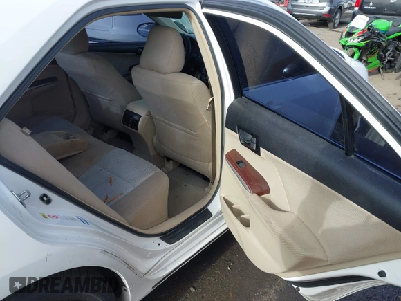 2012 Toyota Camry L with VIN 4T1BF1FK7CU527435, listed as a IAAI auction lot 41143690 with 206,665 mi miles. Bid and sale history available at carsss.com. Image 8.