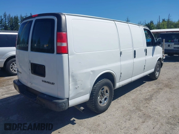 2006 Chevrolet Express Cargo with VIN 1GCFG15X561178118, listed as a IAAI auction lot 42609852 with 300,347 mi miles and . Bid and sale history available at DreamBid. Image 4.