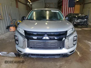 2024 Mitsubishi Outlander S z VIN JA4ARUAU3RU011318, wystawiony jako Copart lot #57679855 z przebiegiem 25 882 mil mil oraz Szkoda całkowita • Salvage title. Historia ofert i sprzedaży dostępna na DreamBid. Obrazek 5.