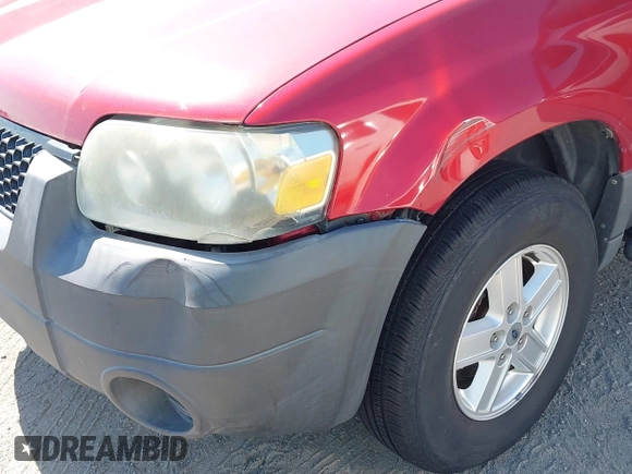 2006 Ford Escape XLS z VIN 1FMYU02Z96KA47068, wystawiony jako IAAI lot #42588037 z przebiegiem 139 581 mil mil oraz . Historia ofert i sprzedaży dostępna na DreamBid. Obrazek 6.