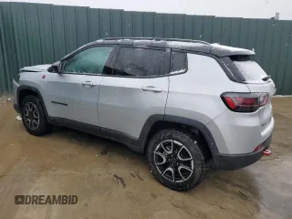 2025 Jeep Compass Trailhawk with VIN 3C4NJDDN4ST508770, listed as a Copart auction lot 47476645 with 10,591 mi miles and Clean title. Bid and sale history available at DreamBid. Image 2.