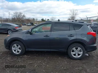 2013 Toyota RAV4 XLE with VIN JTMRFREV6DD026616, listed as a IAAI auction lot 41925511 with 114,771 mi miles and . Bid and sale history available at carsss.com. Image 14.
