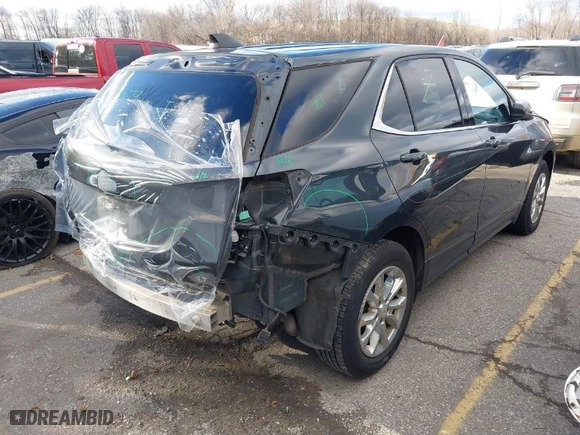 2020 Chevrolet Equinox LT with VIN 2GNAXJEV4L6162520, listed as a IAAI auction lot 40941503 with 103,841 mi miles. Bid and sale history available at carsss.com. Image 4.