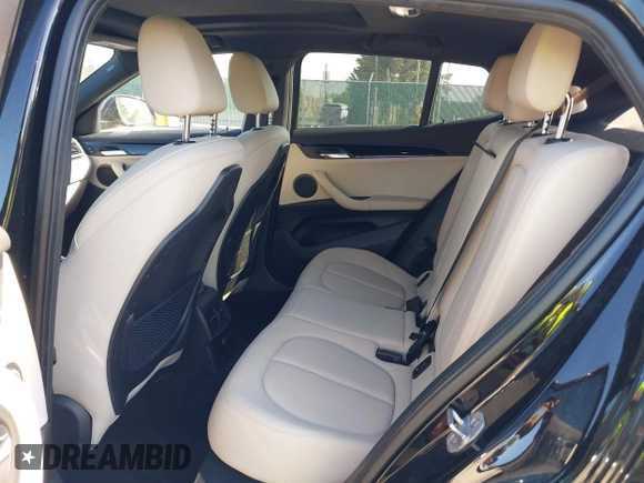 2018 BMW X2 sDrive28i z VIN WBXYJ3C34JEJ84230, wystawiony jako IAAI lot #42146469 z przebiegiem 53 369 mil mil oraz . Historia ofert i sprzedaży dostępna na DreamBid. Obrazek 8.