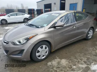 2016 Hyundai Elantra SE z VIN 5NPDH4AE2GH708016, wystawiony jako Copart lot #43999565 z przebiegiem 118 026 mil mil oraz Czysty tytuł • Clean title. Historia ofert i sprzedaży dostępna na DreamBid. Obrazek 1.