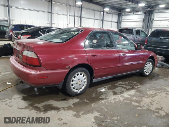 1996 Honda Accord EX with VIN 1HGCD5651TA110900, listed as a Copart auction lot 83578784 with 186,076 mi miles and Salvage Title. Bid and sale history available at DreamBid. Image 3.