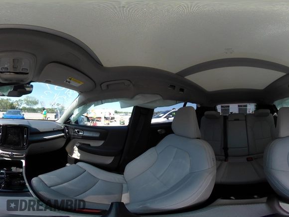 2024 Volvo XC40 Plus Dark Theme с VIN YV4L12ULXR2293107, выставлен на аукционе IAAI как лот 42283292 с пробегом 10 917 миль миль и . История ставок и продаж доступна на DreamBid. Изображение 18.